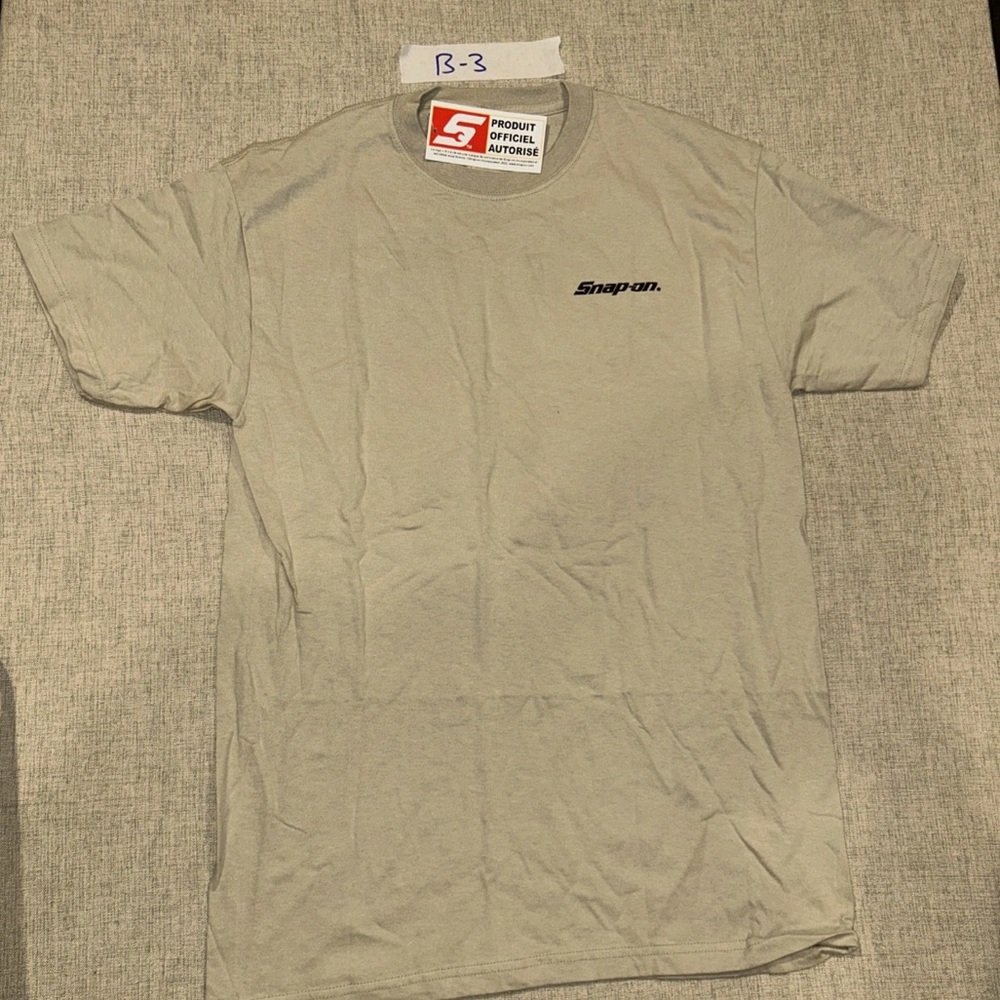Snap Light Tan Short Sleeve Tee